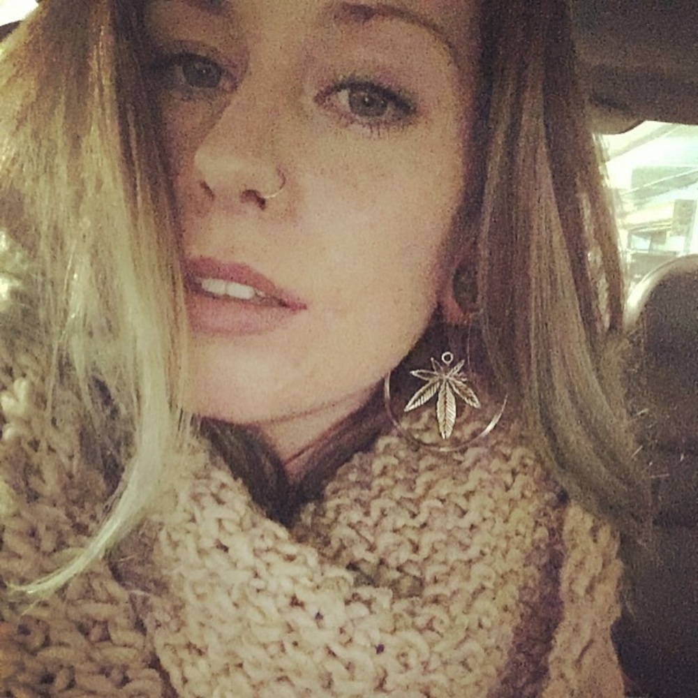 Hello my name is Elly!! Thanks for stopping by!